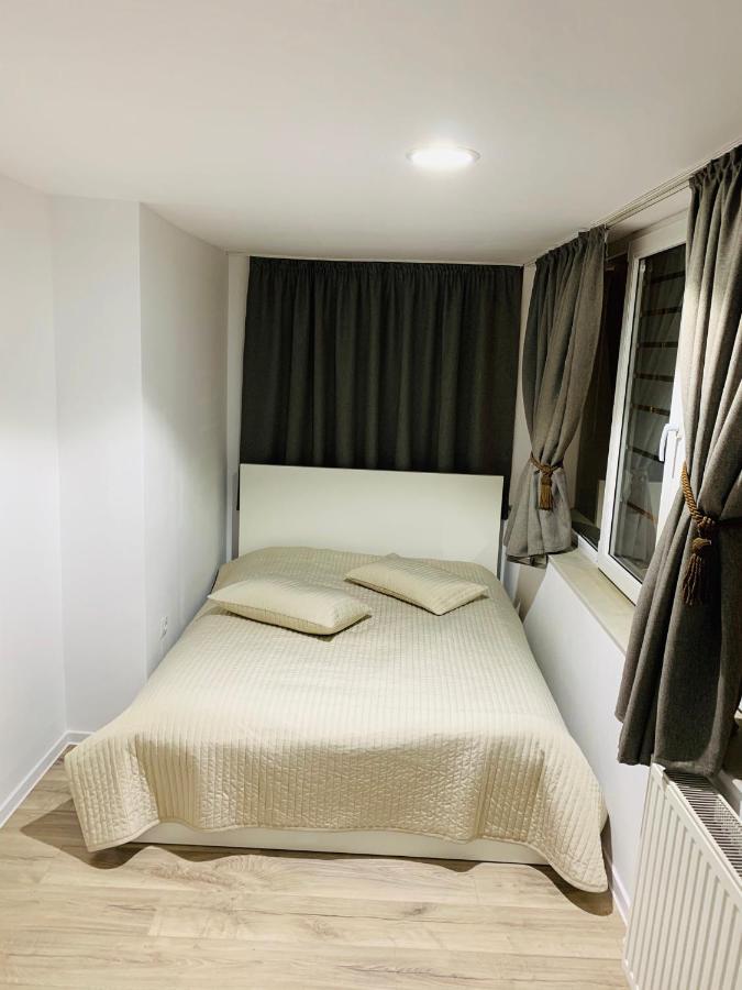 Apartment City Center Питещ Екстериор снимка