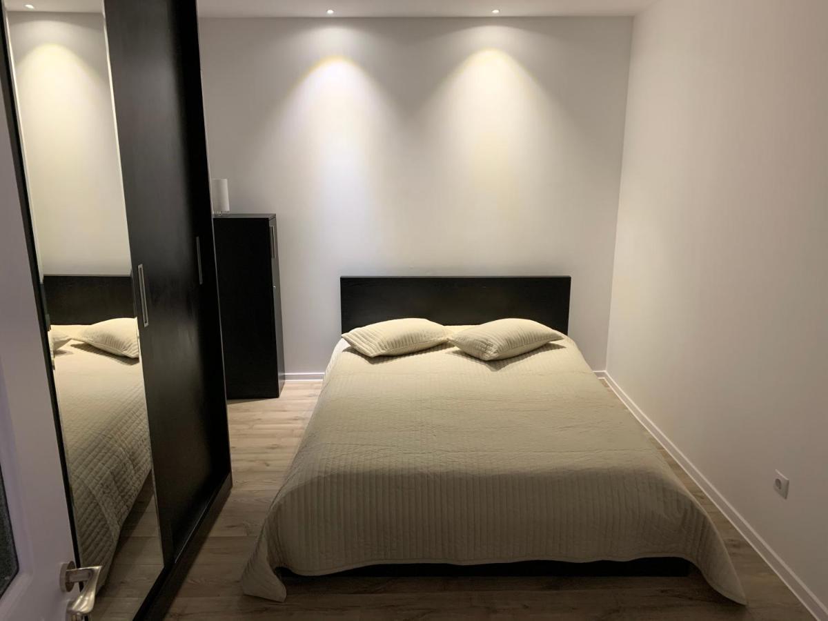 Apartment City Center Питещ Екстериор снимка